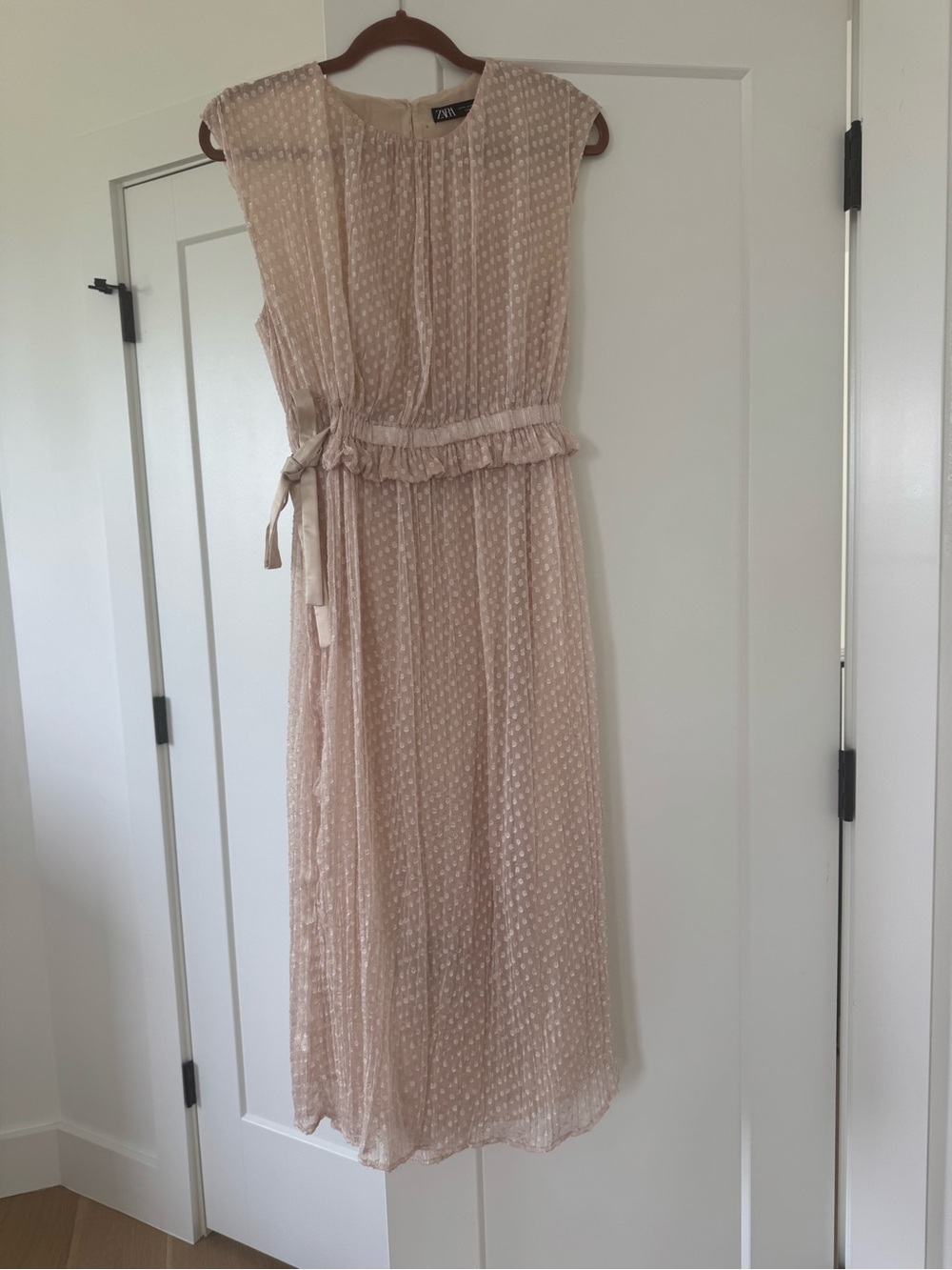 ZARA Pale Blush Sleeveless Textured Midi Dress with Waist Tie